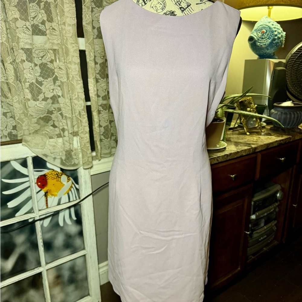 Chic Lilac Sleeveless Sheath Dress for Work